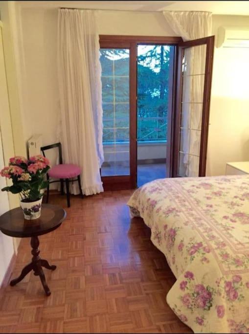 Iris Villa *